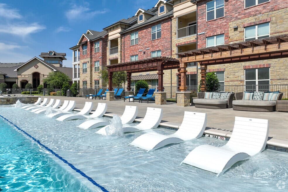Auberge of Burleson — photo 2