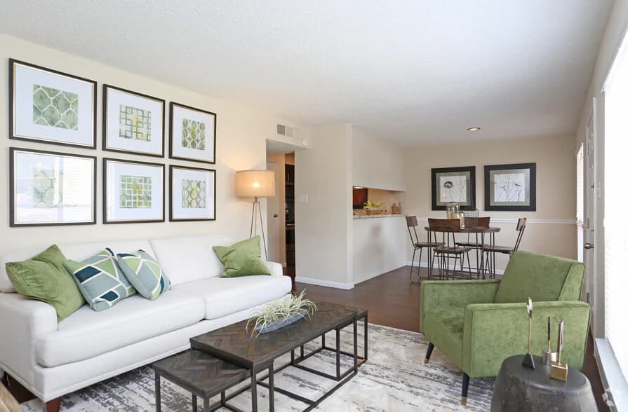 Creekside Villas Apartments in Houston, Texas
