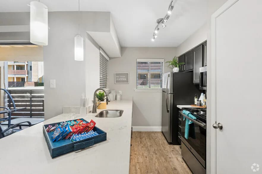 Flintridge Apartments in Arlington, Texas