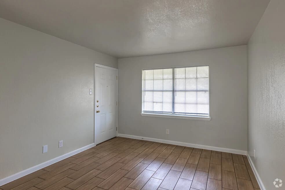 Southdale Apartments — photo 5