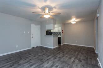 Redstone Vista Apartments — photo 5