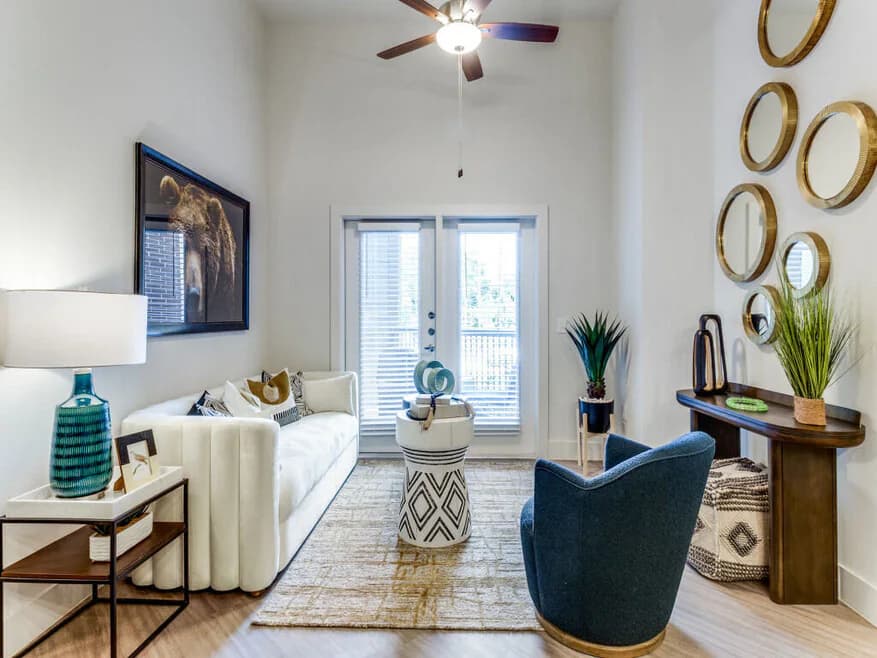 Palladium Carver Living — exterior