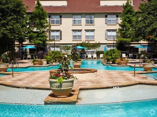Allura Las Colinas — exterior