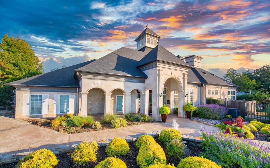 MAA Willow Creek in Bedford, Texas