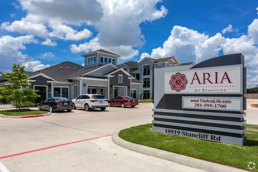Aria at Stancliff — photo 4