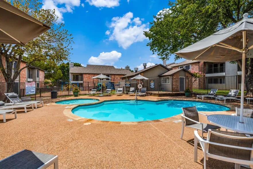 Barrow in Lewisville, Texas