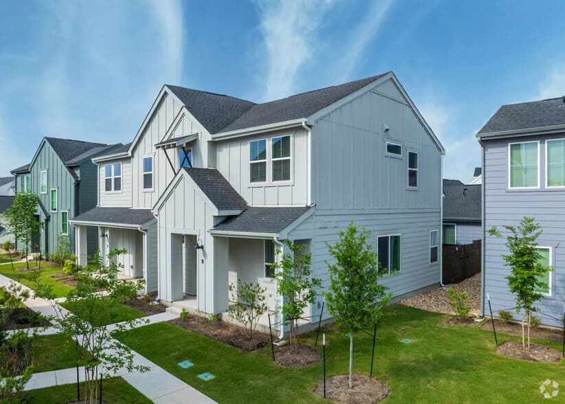 YardHomes® Hero Way in Leander, Texas