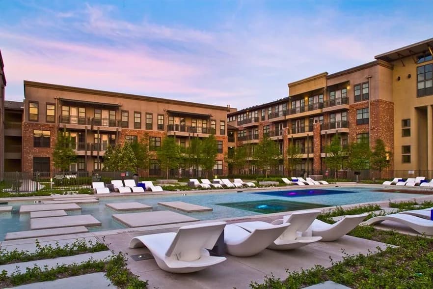 Thousand Oaks — exterior