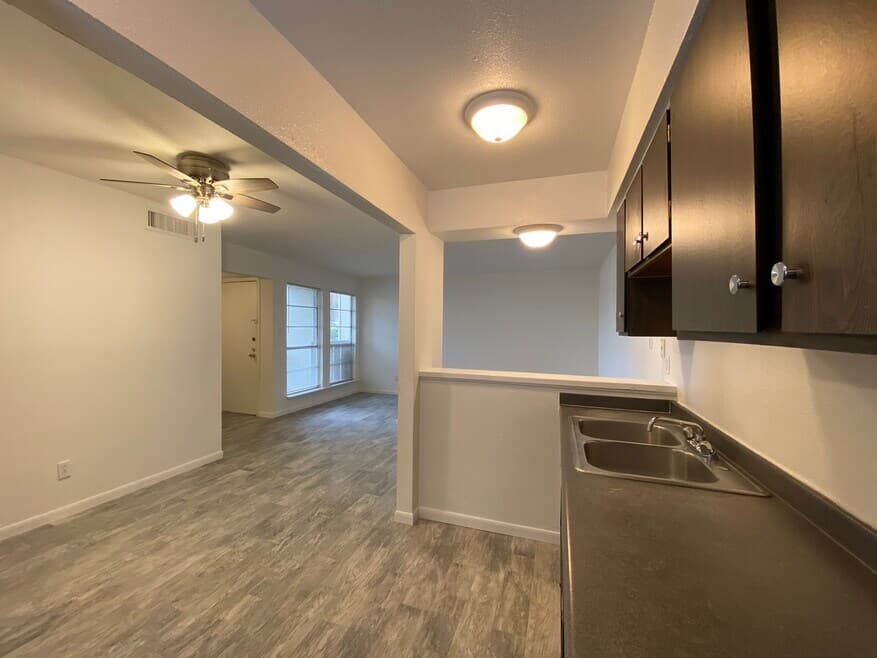 Pine Ridge Apartments — photo 4