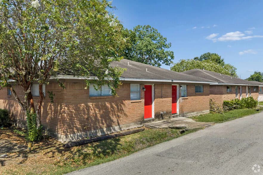 Alice Street Apartments in Houston, Texas