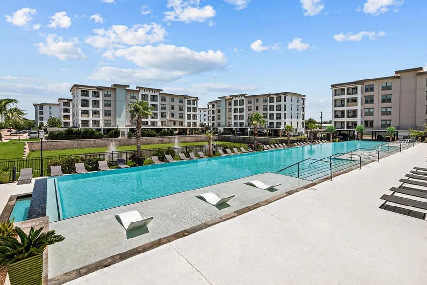 The Towers of Seabrook in Seabrook, Texas