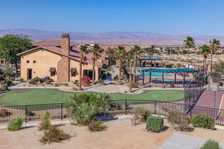 Vineyards at Palm Desert Apartment Homes in Palm Desert, Texas