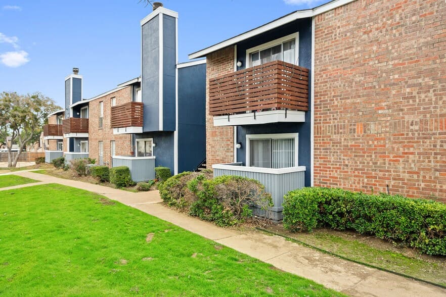 Westgate — exterior