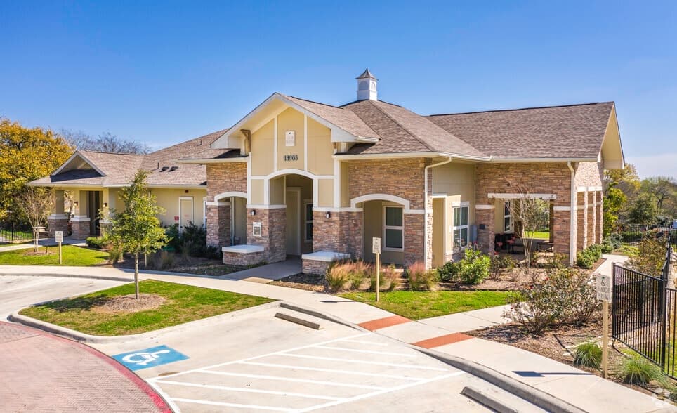 Arbor At Centerbrook in Live Oak, Texas
