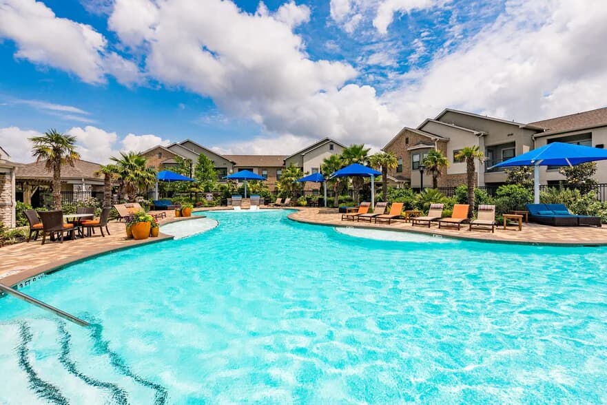 Cortland Avion Shadow Creek in Pearland, Texas