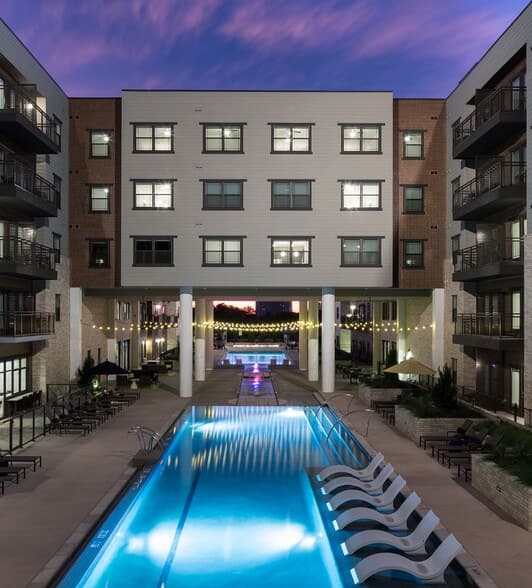 Alexan Lower Greenville — exterior