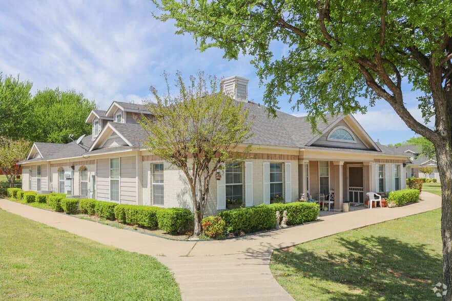 Glade Corners - Independent Living in Grapevine, Texas