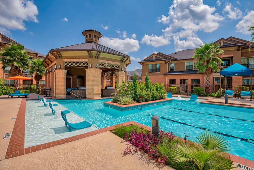 Grand Fountain in Richmond, Texas