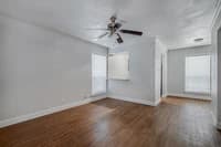 Mitchell Apartments — photo 5