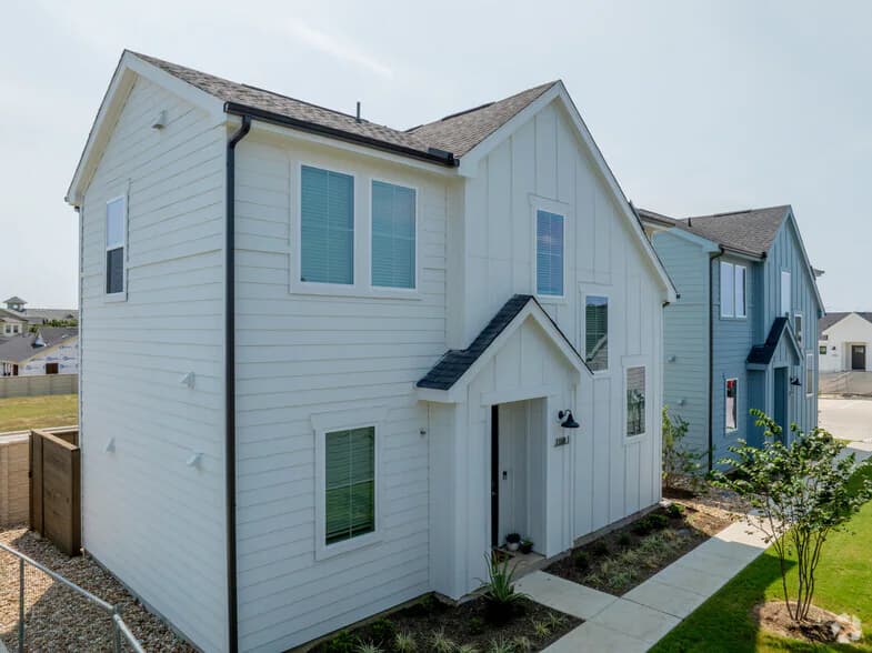 YardHomes® Meadow Lake in Round Rock, Texas
