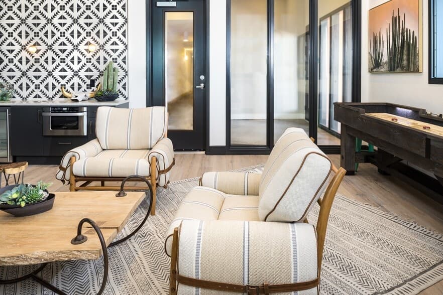 Crestview Commons Apartments in Austin, Texas