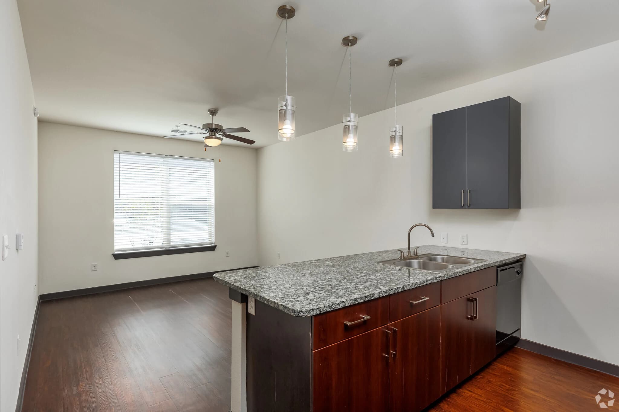 SEVEN TWELVE LOFTS — photo 3
