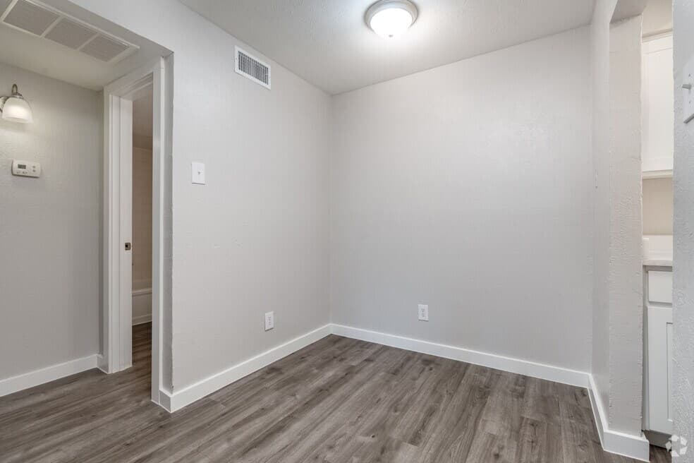 Gazebo Apartments (Denton, Tx) — photo 4
