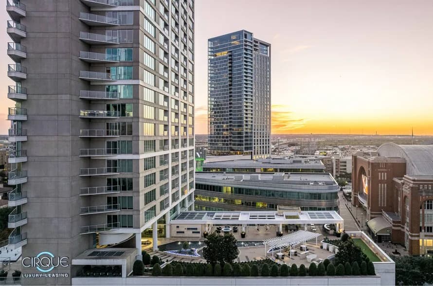 Cirque Residences in Dallas, Texas