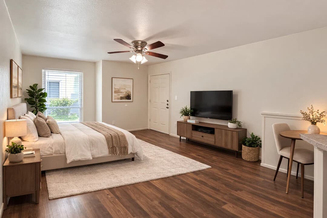 Pecan Grove Apartments — photo 3