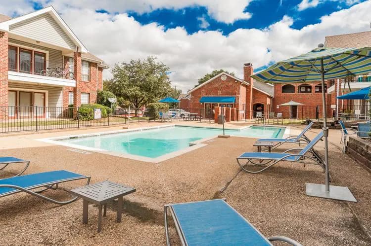 Oakwood Condos Bedford in Bedford, Texas