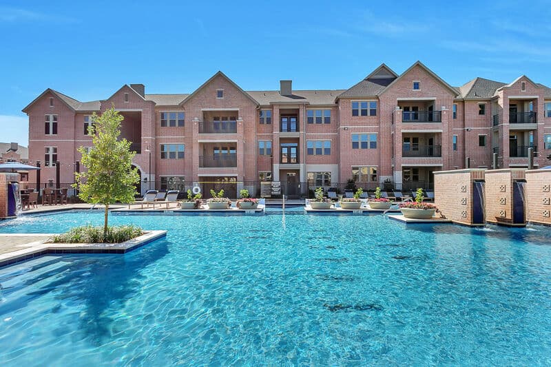 Axis Kessler Park — exterior