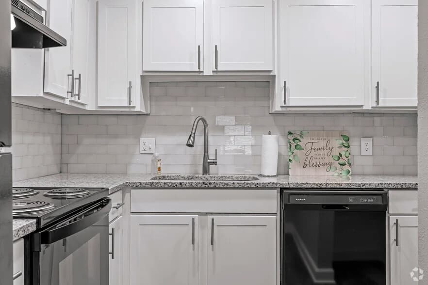 Bowen of Arlington Apartments in Arlington, Texas