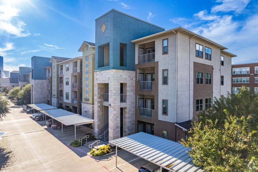 Bel Air on Maple in Dallas, Texas