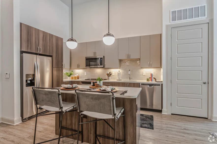 Isaac Apartments in Frisco, Texas