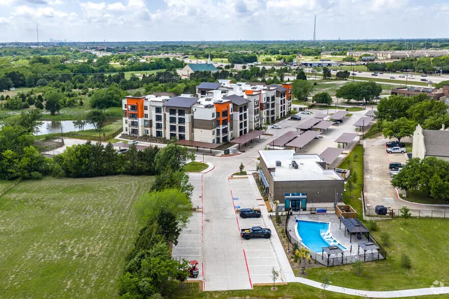 Urban Village Rosehill — exterior