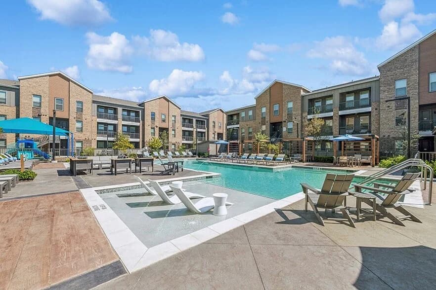 Aubrey Junction Apartments — exterior