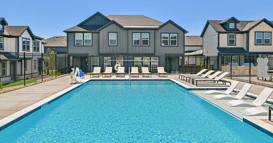 Canvas at Grand Prairie Townhomes in Grand Prairie, Texas
