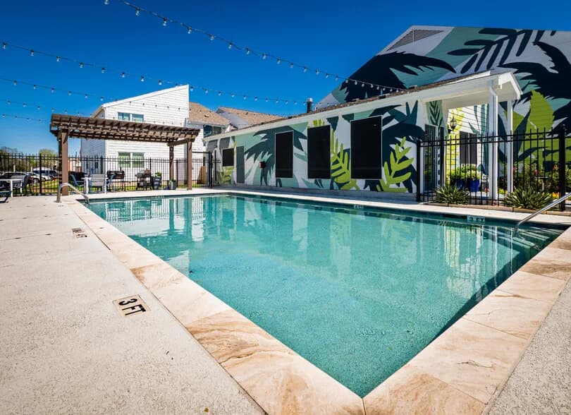 Apollo Palms Apartments in Seabrook, Texas