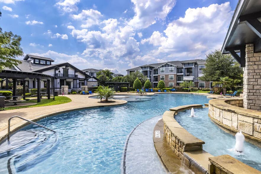 The Oaks at Techridge in Pflugerville, Texas