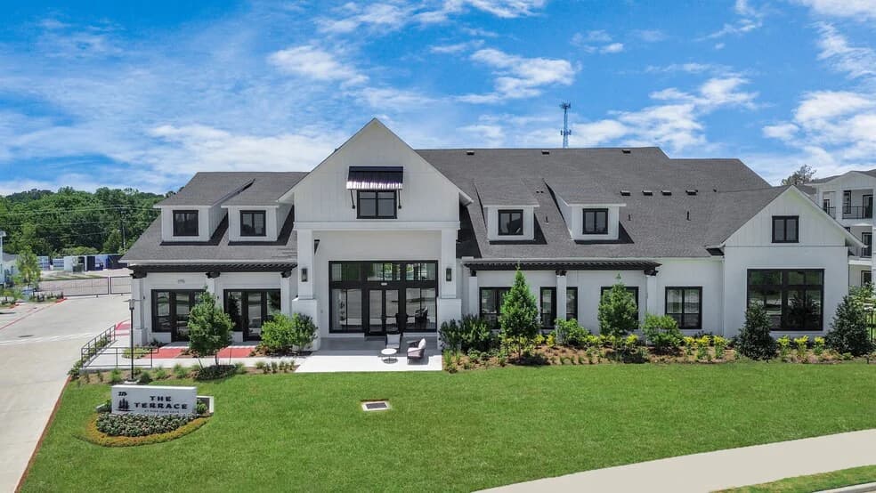 The Terrace at Pine Lake Cove in Montgomery, Texas