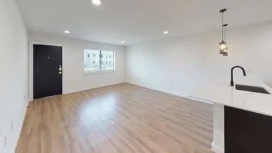 Live Oak Manor — photo 5