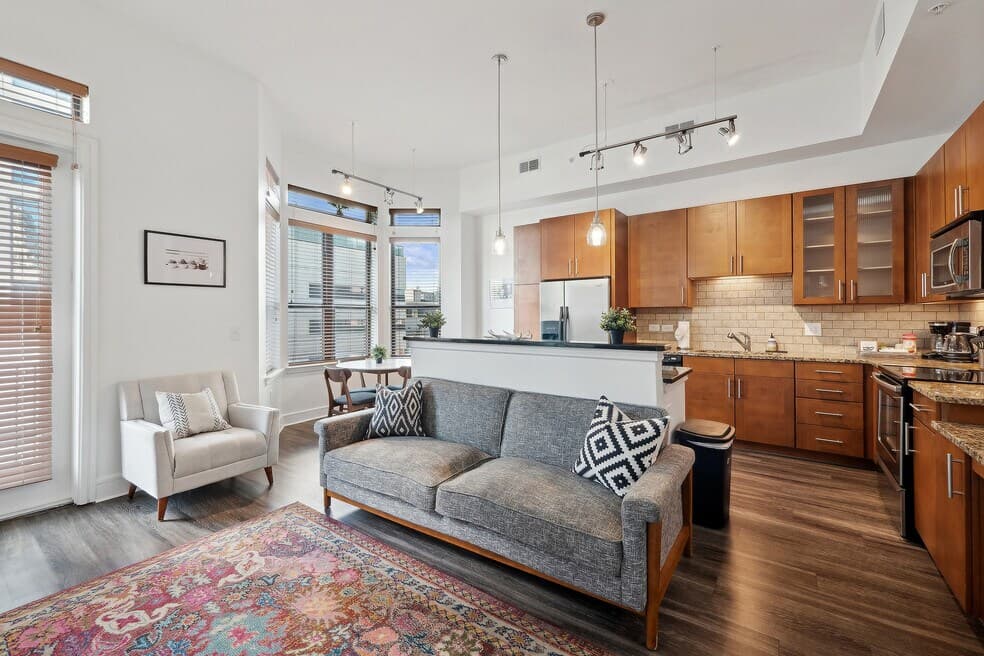 Arrive River Oaks — photo 2