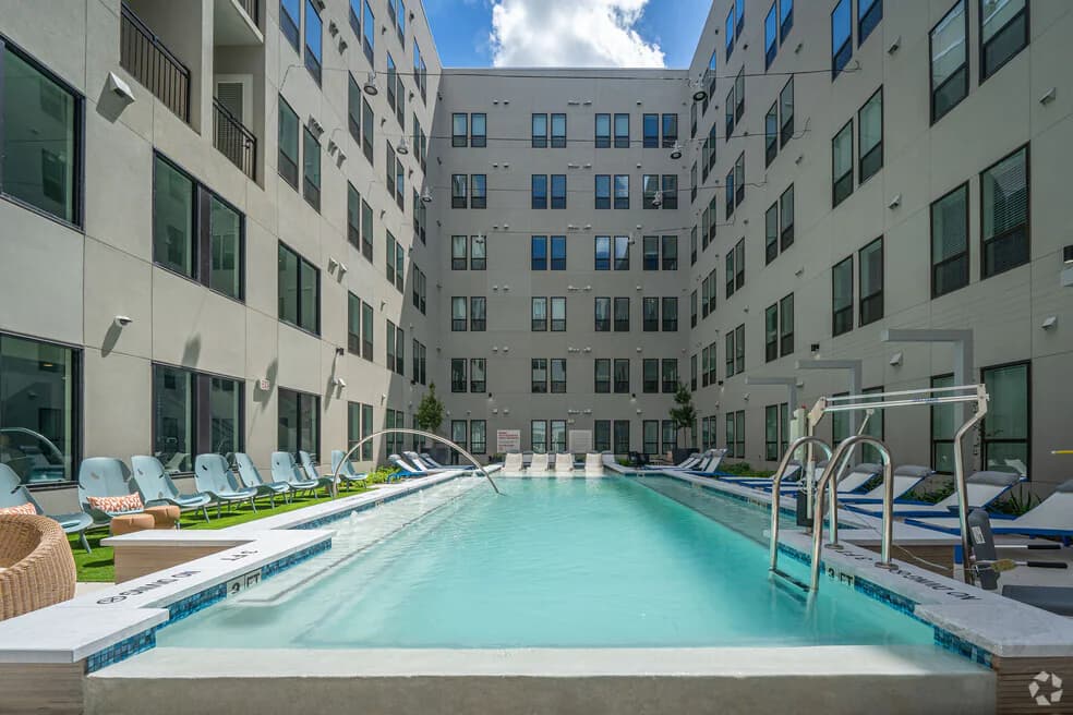 UNITI Montrose in Houston, Texas