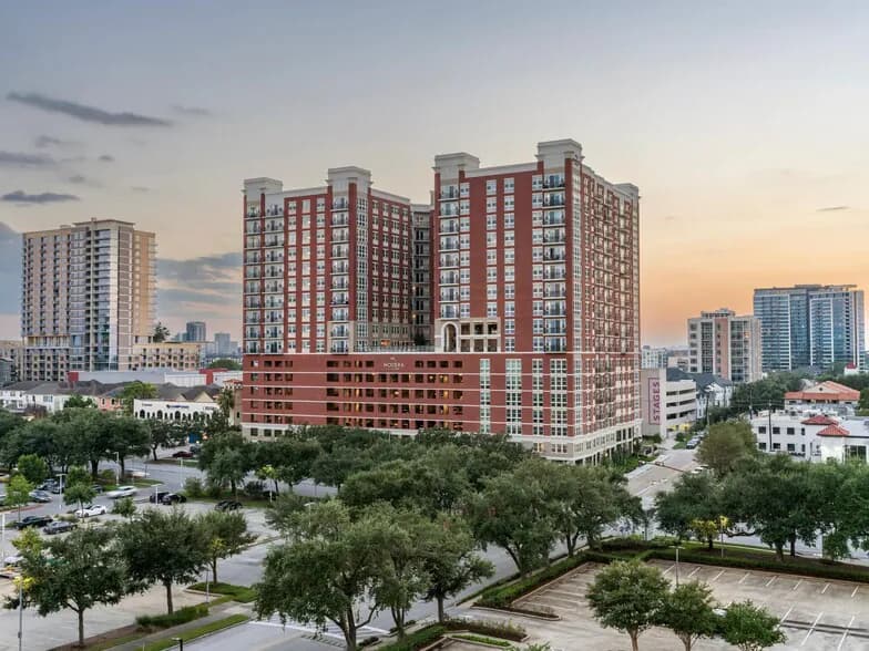 Modera Waugh in Houston, Texas