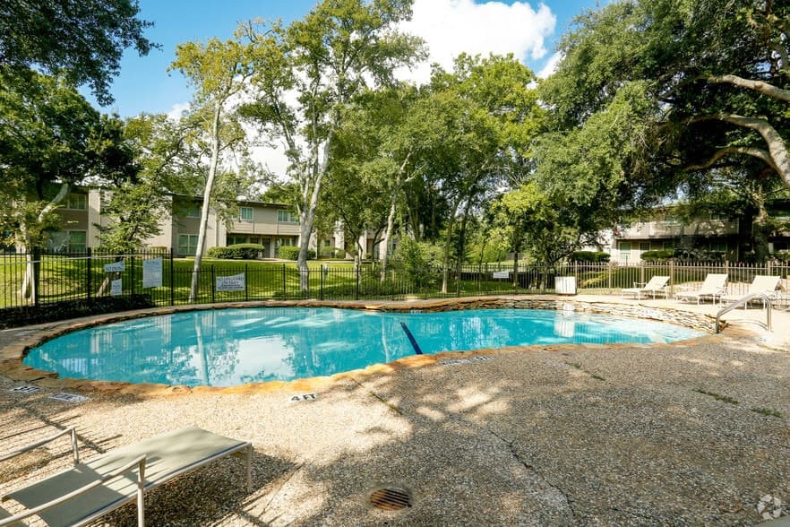 Aurora Flats in Houston, Texas