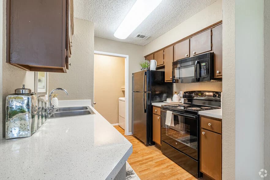 Greenbriar Apartments in Plano, Texas