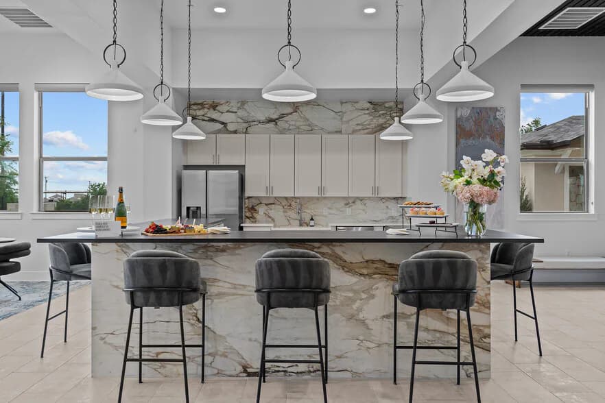 Mansions Eight65 in Hutto, Texas