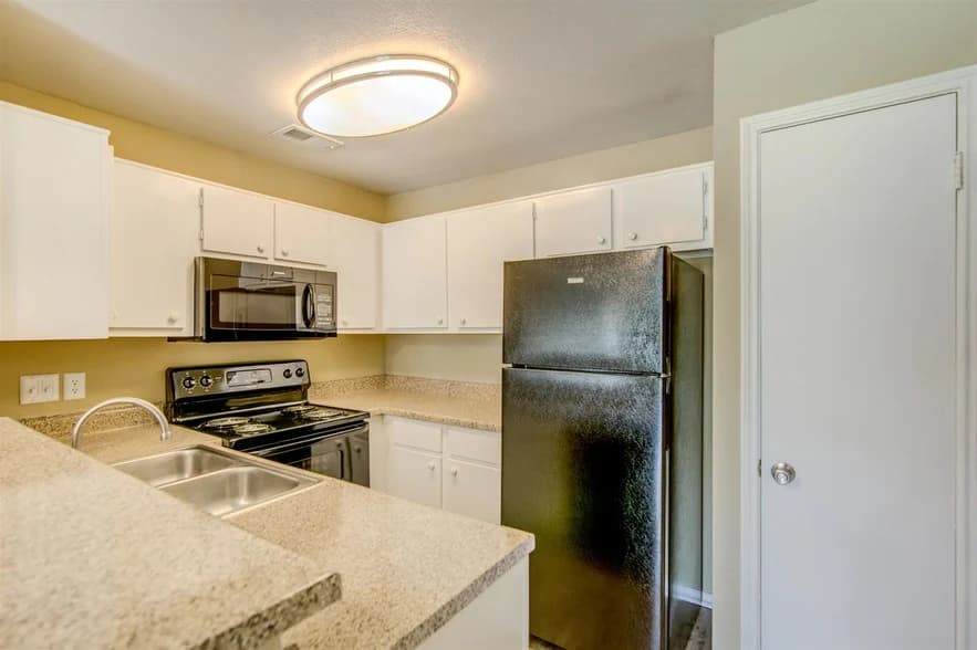 Spring Hill Village Apartments in Crosby, Texas