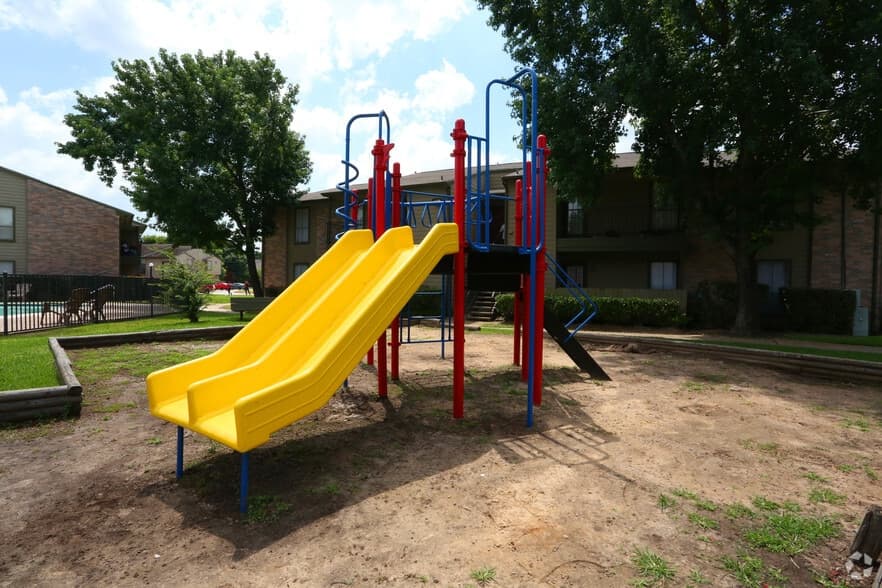 Green Arbor Apartments in Houston, Texas