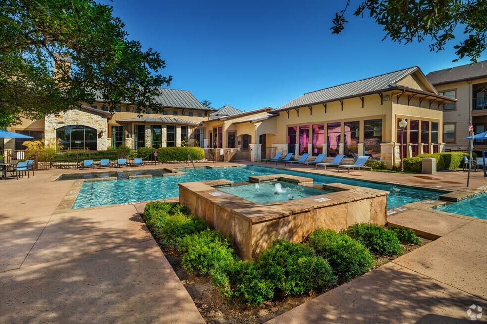 Vista Ridge Apartment Homes — exterior